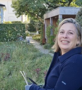 Karen van Schothorst docent online cursus Natuurlijk tuinieren